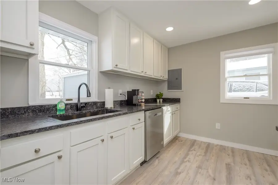 71 Delora Drive, Akron, OH 44319 - Image #3