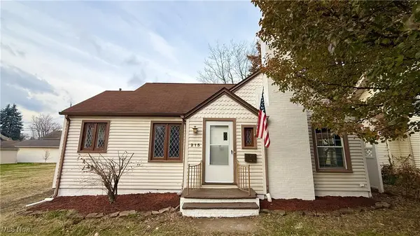 215 Roslyn Nw Avenue, Canton, OH 44708