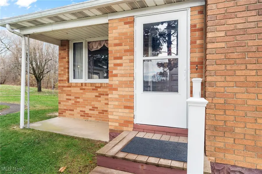 345 Werley Nw Avenue, East Canton, OH 44730 - Image #2