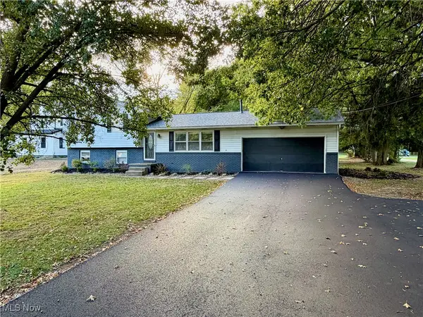 304 S Munroe Road, Tallmadge, OH 44278