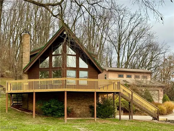 70 Fox Run Road, New Cumberland, WV 26047