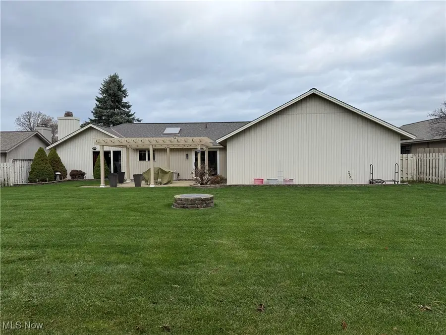 32913 Woodstone Circle, North Ridgeville, OH 44039 - Image #2