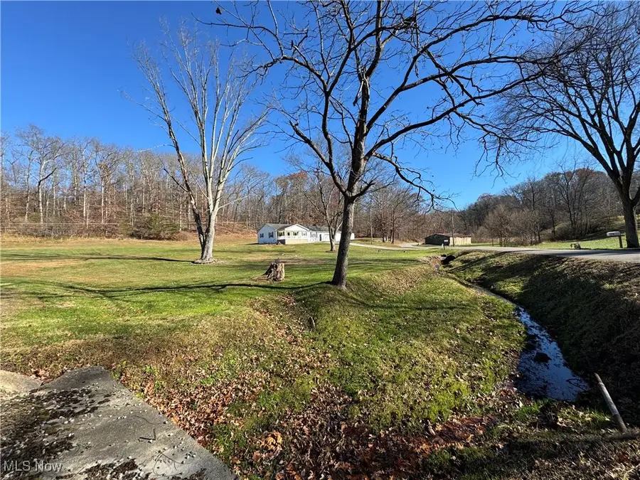 2547 Winding Road, Parkersburg, WV 26104 - Image #2