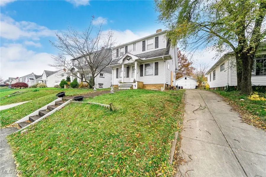 6815 Ridgewood Avenue, Parma, OH 44129 - Image #3