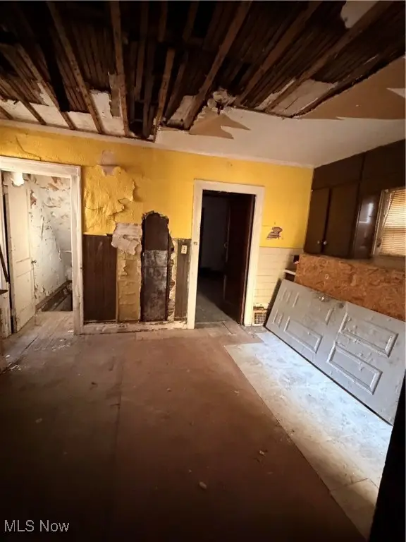 14406 Idarose Avenue, Cleveland, OH 44110 - Image #2