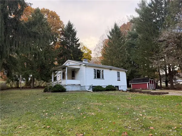 122 Washington Avenue #Rear, Uhrichsville, OH 44683