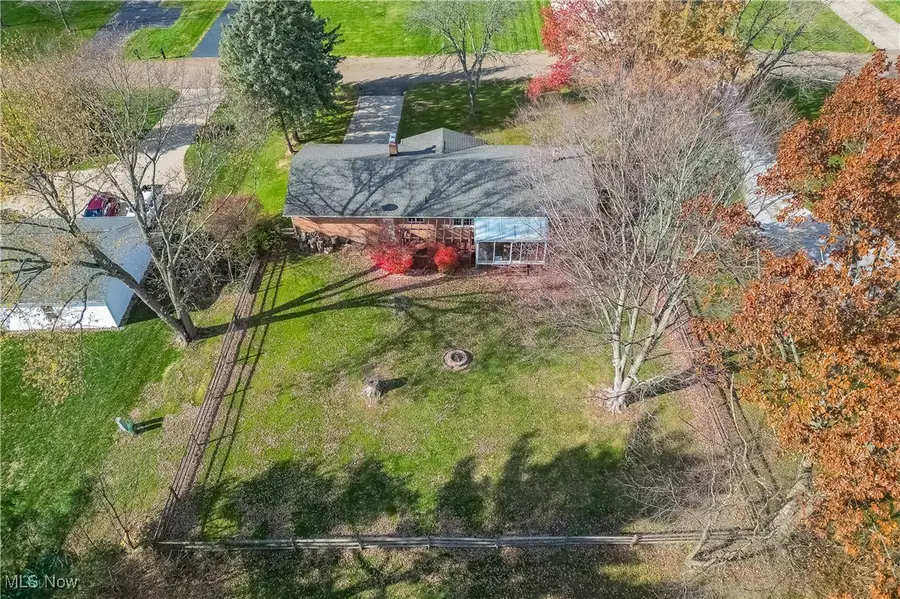 13324 Carnation Nw Avenue, Hartville, OH 44632 - Image #3