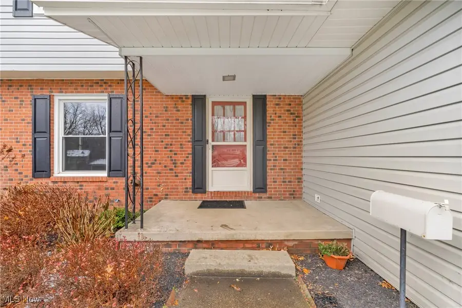 881 Shullo Drive, Akron, OH 44313 - Image #3