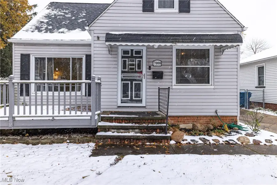 7000 Greenleaf Avenue, Parma, OH 44130 - Image #2