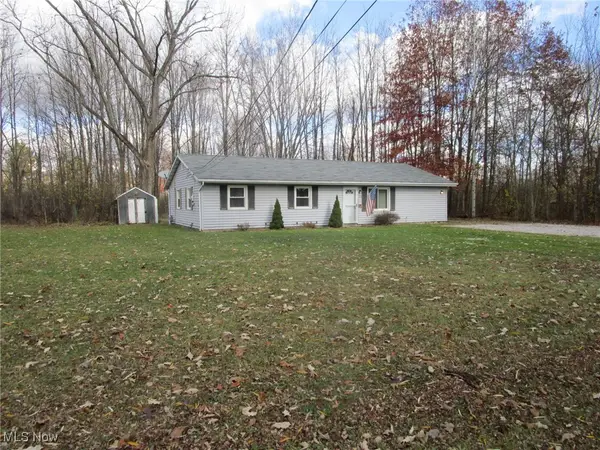 214 Ashtabula Point, Roaming Shores, OH 44084