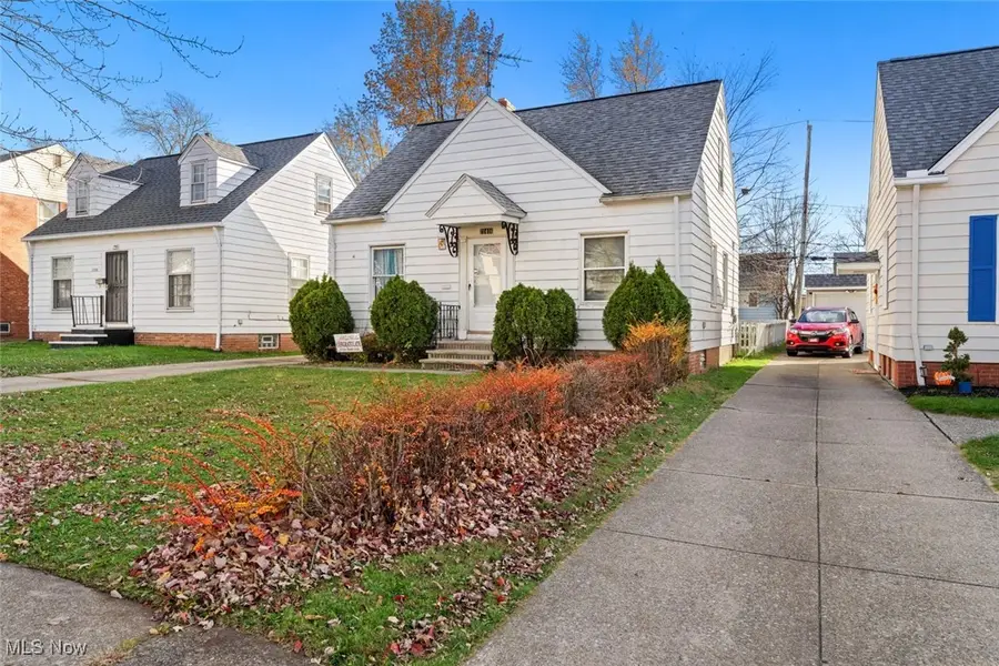 21416 Gardenview Drive, Maple Heights, OH 44137 - Image #2