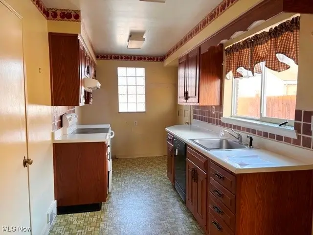 125 Bird Way, Weirton, WV 26062 - Image #2