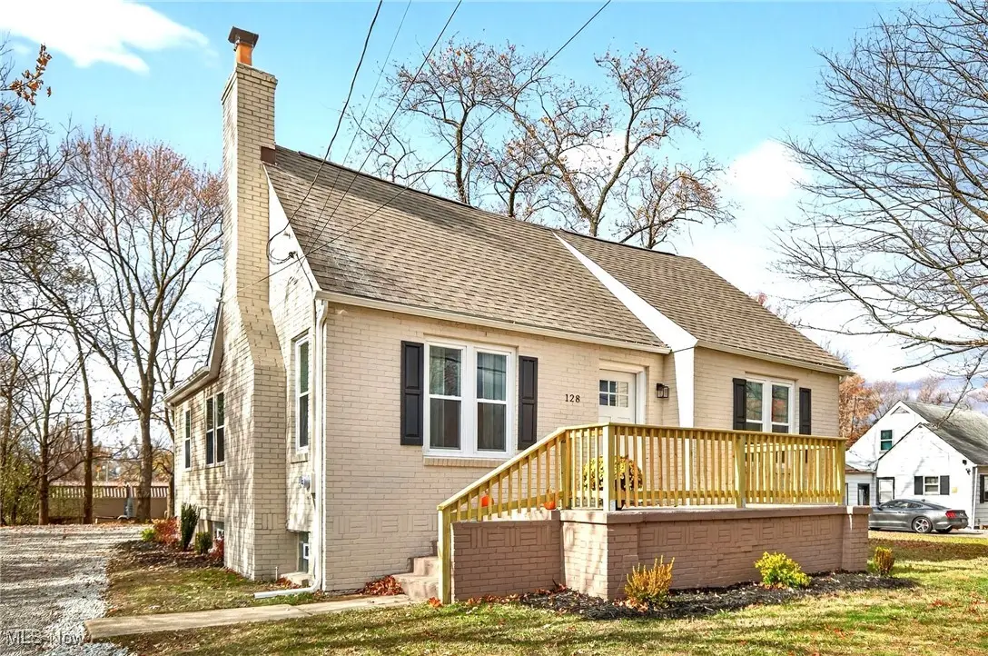 128 N Canfield Niles Road, Austintown, OH 44515 - Image #1