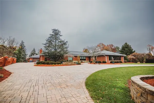 20 Meadowcrest Drive, Parkersburg, WV 26104