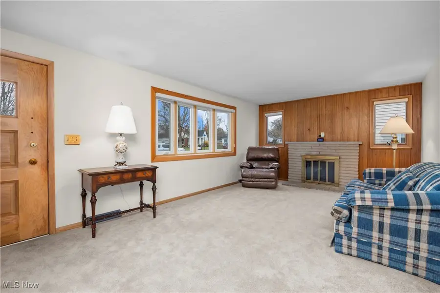 988 Valley Boulevard, Elyria, OH 44035 - Image #2