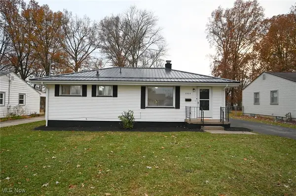 3325 Sunnybrooke Drive, Youngstown, OH 44511