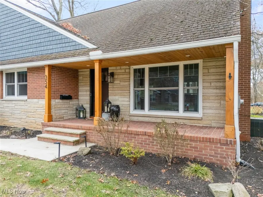 354 Bonnett Sw Street, North Canton, OH 44720 - Image #3
