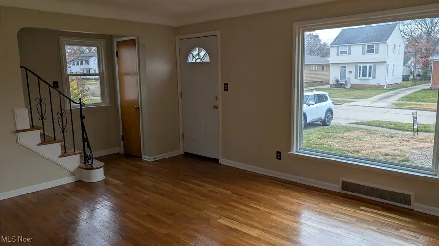 8320 Parmenter Drive, Parma, OH 44129 - Image #3