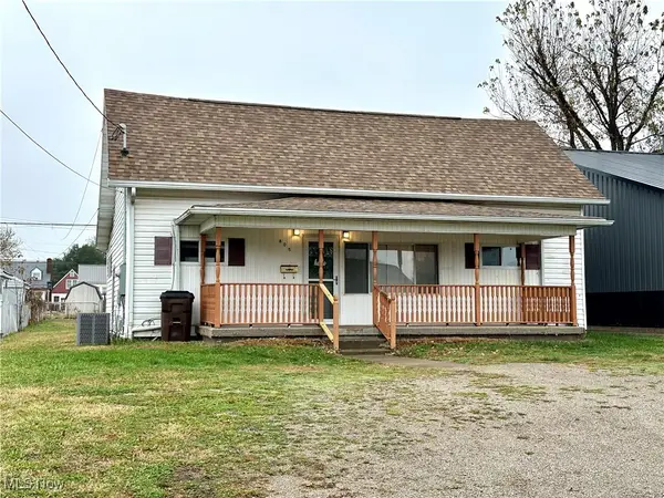 805 Warren Avenue, Belpre, OH 45714