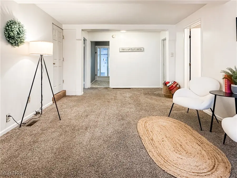 805 Warren Avenue, Belpre, OH 45714 - Image #2