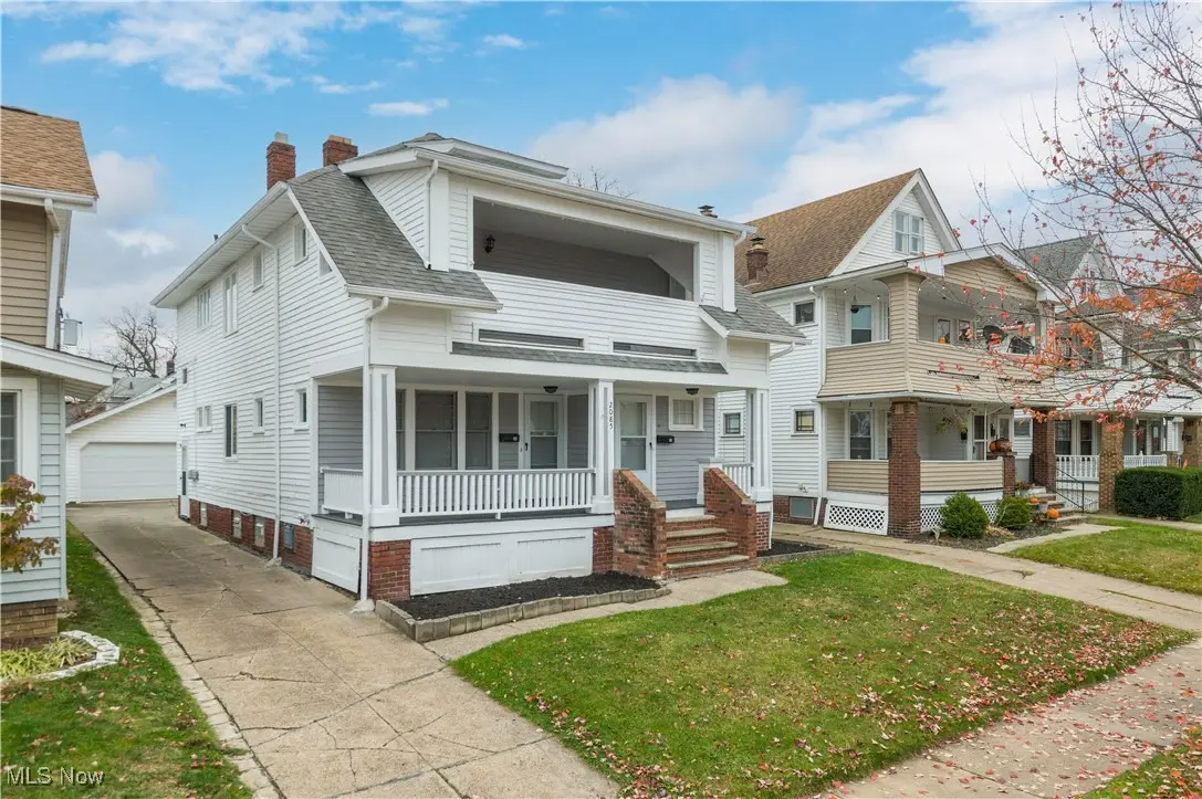 2085 Chesterland Avenue, Lakewood, OH 44107 - Image #1