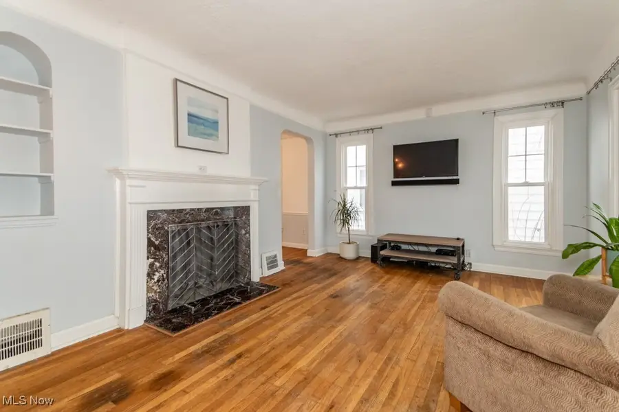 408 E 322nd Street, Willowick, OH 44095 - Image #2