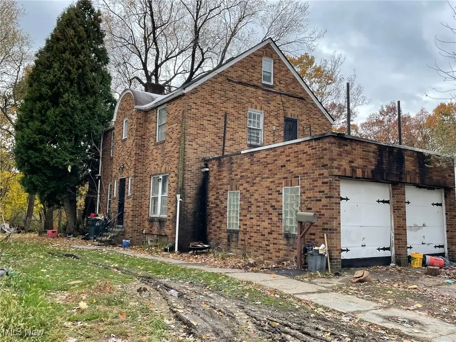 10416 Park Heights Road, Cleveland, OH 44104 - Image #2