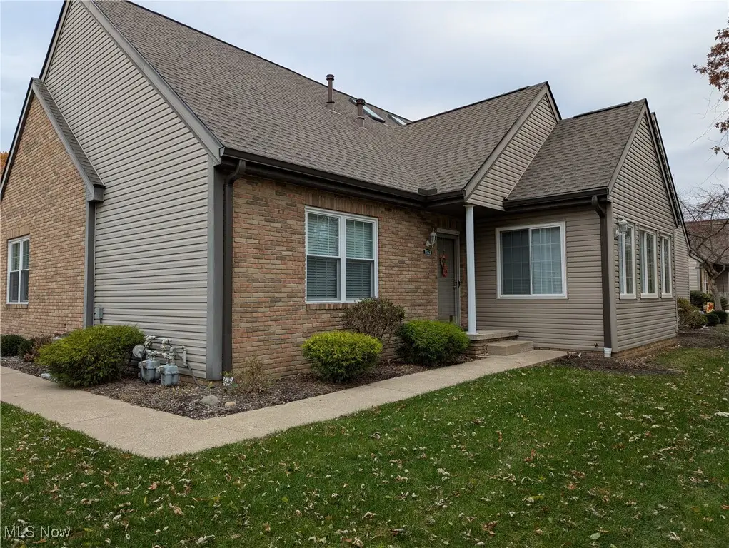 1563 Cambridge Sw Avenue, North Canton, OH 44709 - Image #1