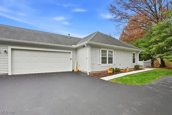 30 Newton Square Drive #3, Canfield, OH 44406