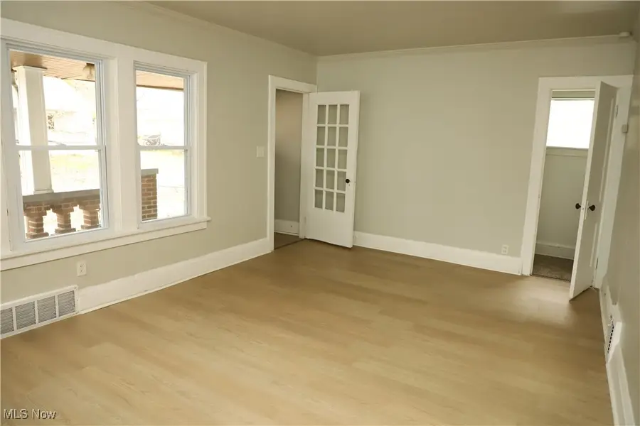 14308 Edgewood Avenue, Cleveland, OH 44128 - Image #3