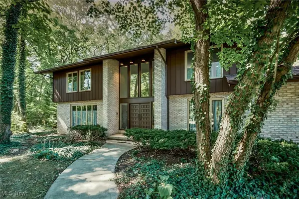 1345 Stonington Drive, Liberty, OH 44505