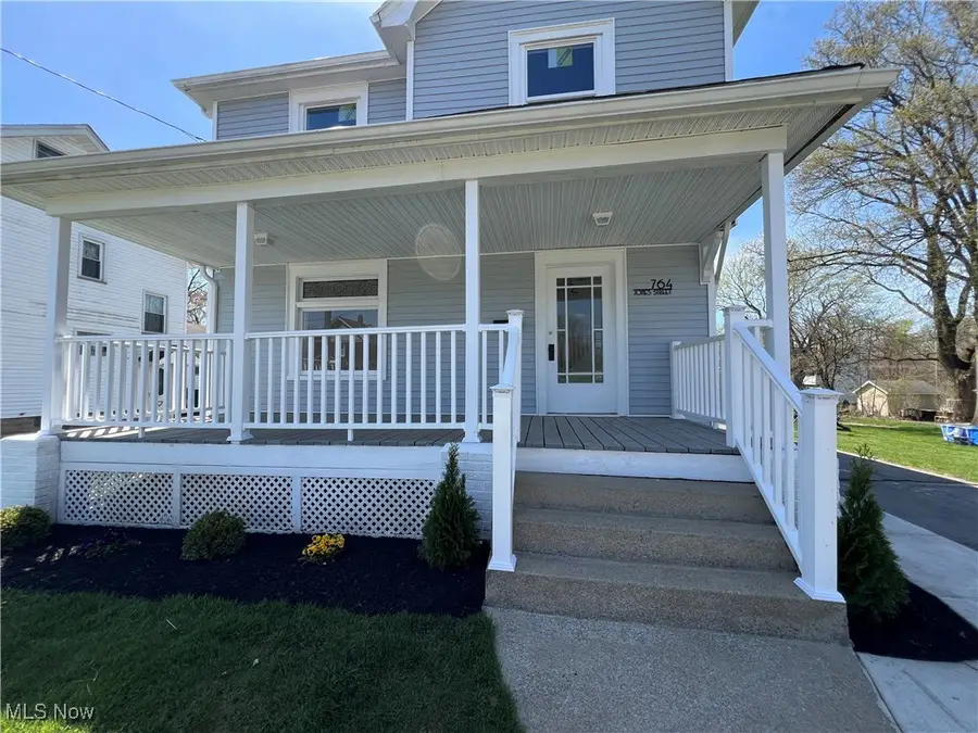764 Jones Street, Hubbard, OH 44425 - Image #2