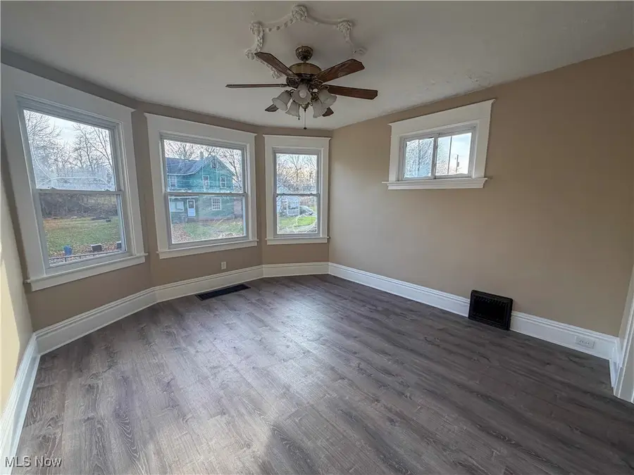 330 Garfield Street, Youngstown, OH 44502 - Image #2