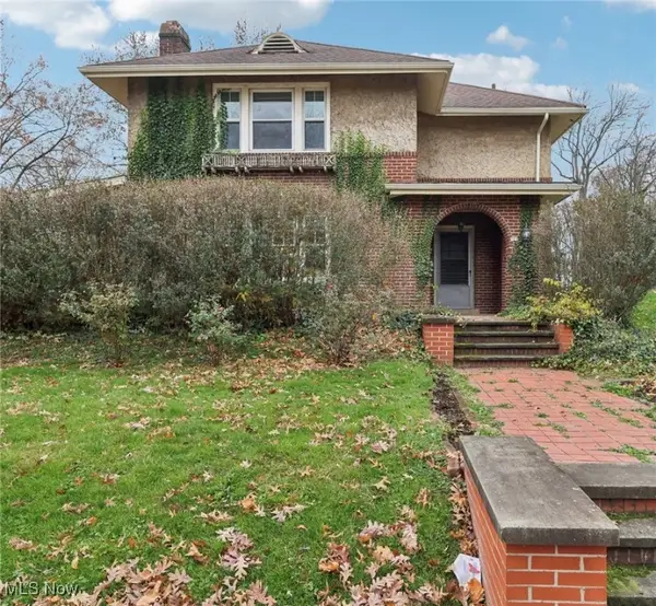 727 Amherst Ne Road, Massillon, OH 44646