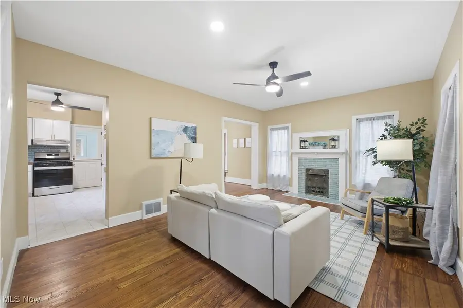 223 Laird Ne Avenue, Warren, OH 44483 - Image #3