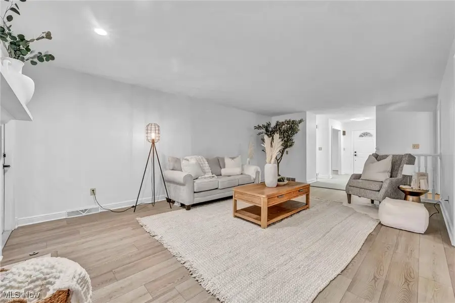 9825 Struthers Road, New Middletown, OH 44442 - Image #3