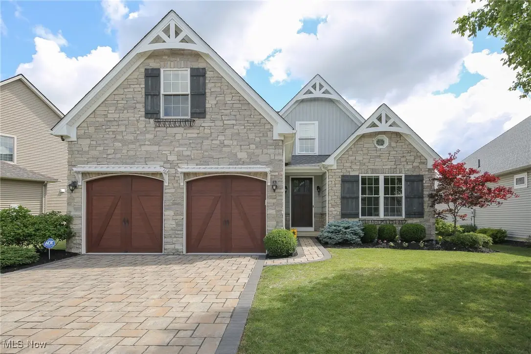 4233 Queens Gate, Avon, OH 44011 - Image #1