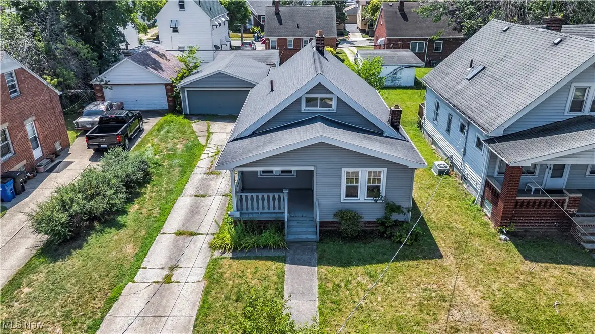 19716 Mohawk Avenue, Cleveland, OH 44119 - Image #1