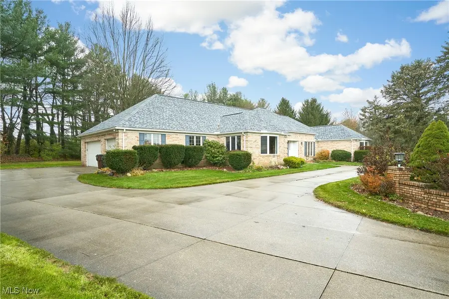 526 San Pier Drive, Akron, OH 44333 - Image #2