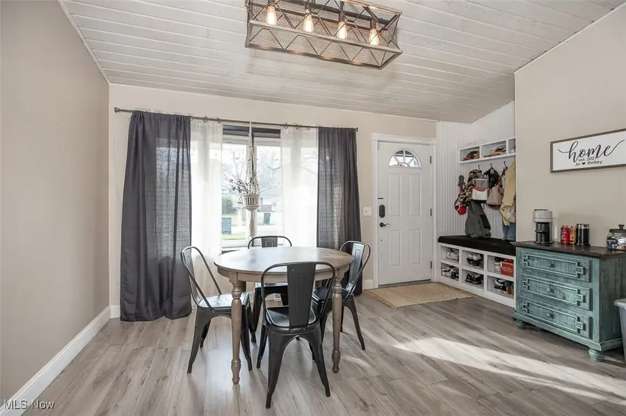 926 Sherwood Drive, Elyria, OH 44035 - #2