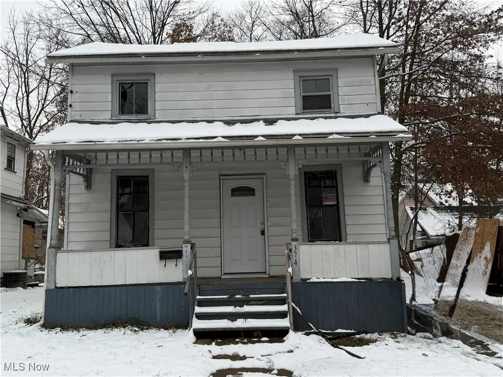 374 E Voris Street, Akron, OH 44311 - Image #1