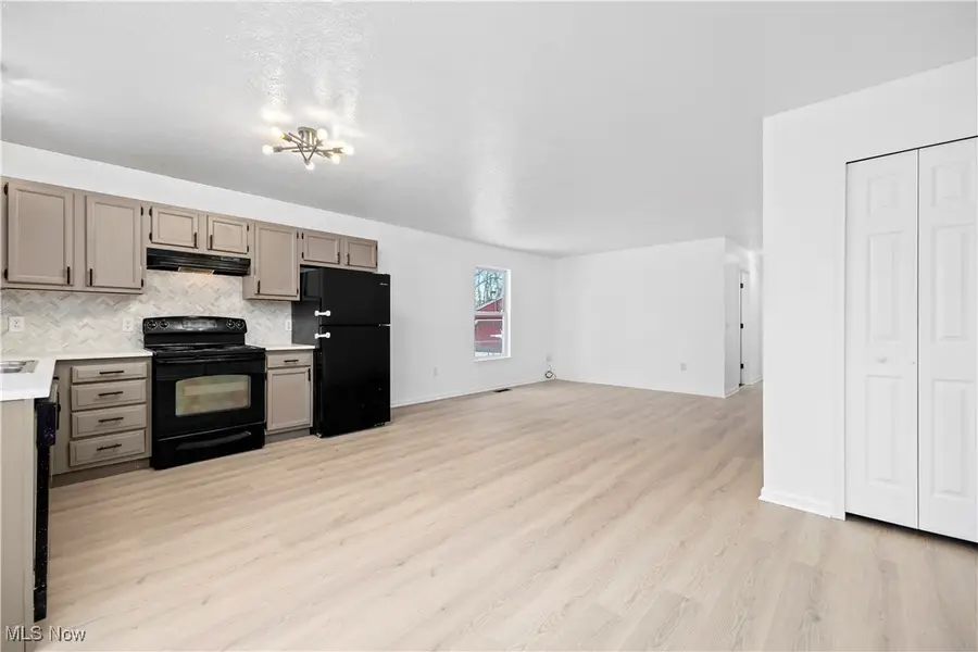 127 Parmely Avenue, Elyria, OH 44035 - Image #3