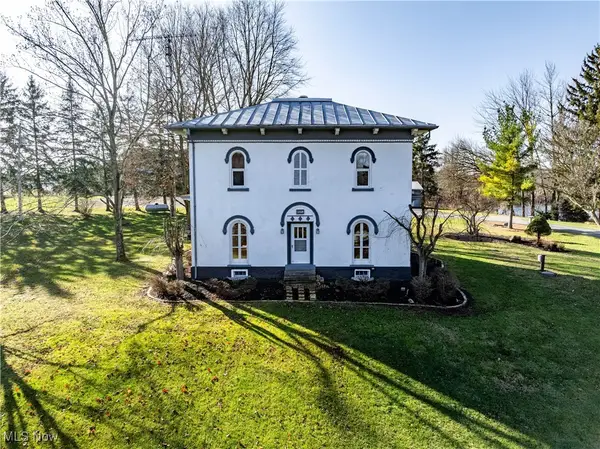 5951 State Route 303, Wakeman, OH 44889