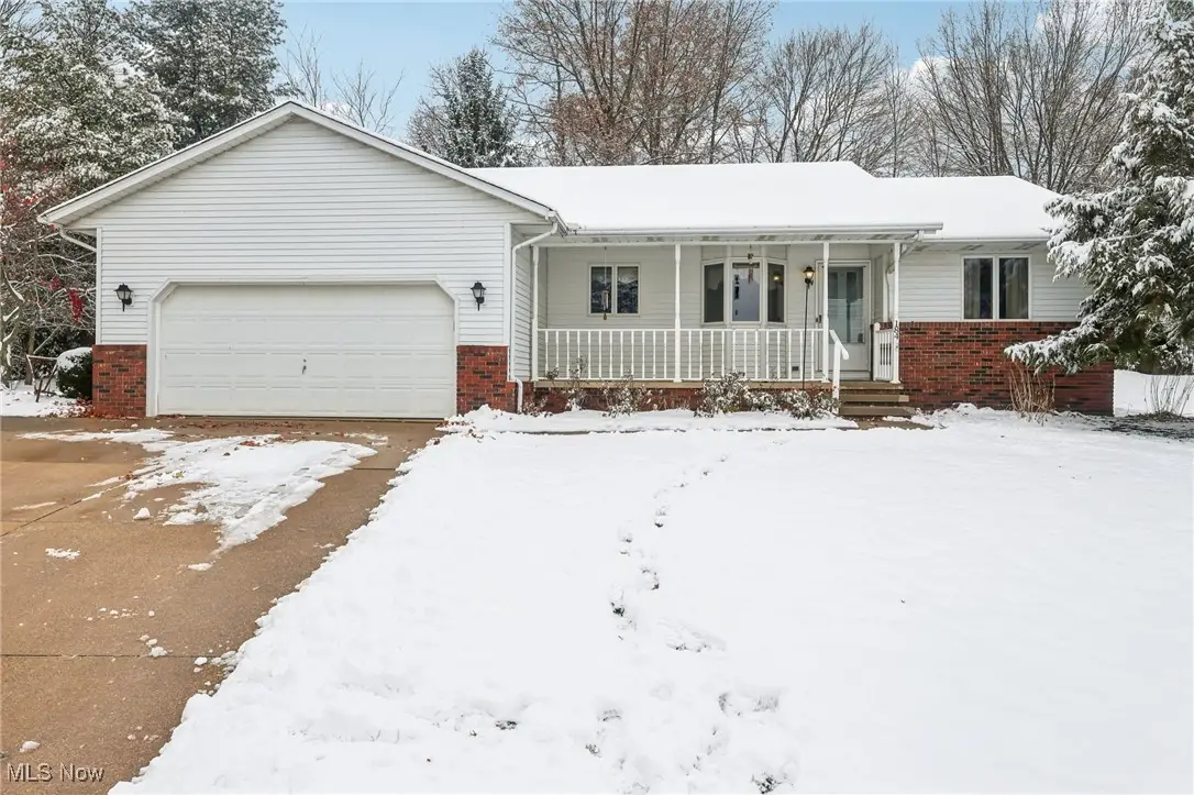 184 Cloverwood Circle, Wadsworth, OH 44281 - Image #1