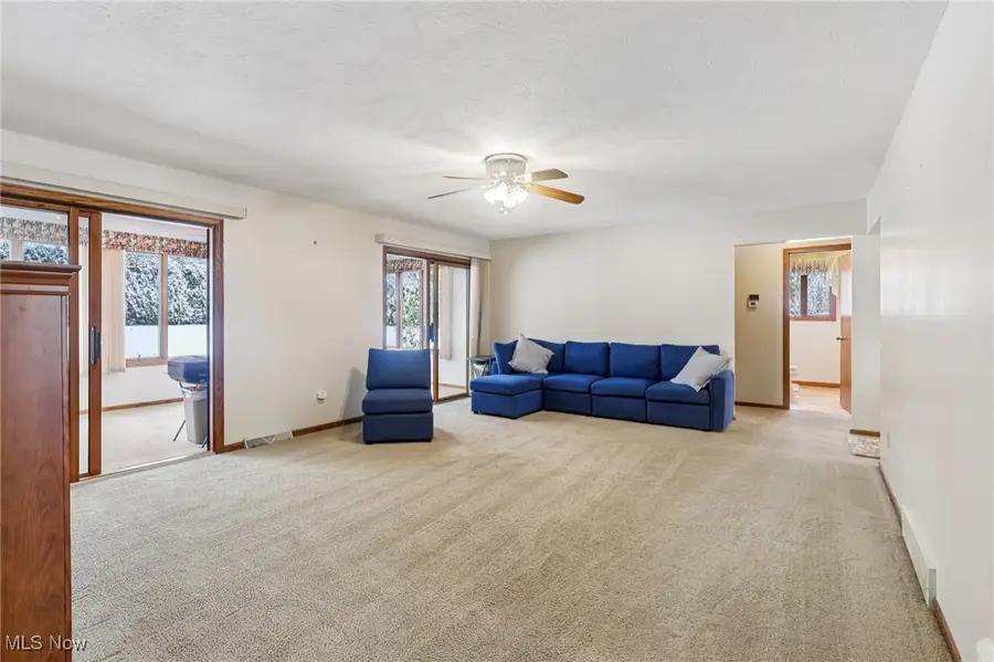 184 Cloverwood Circle, Wadsworth, OH 44281 - Image #2