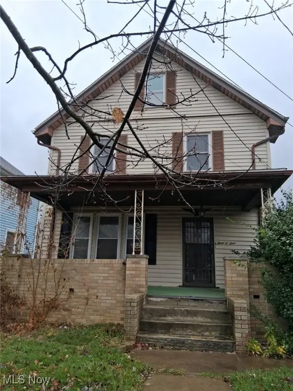 304 Columbus Nw Avenue, Canton, OH 44708