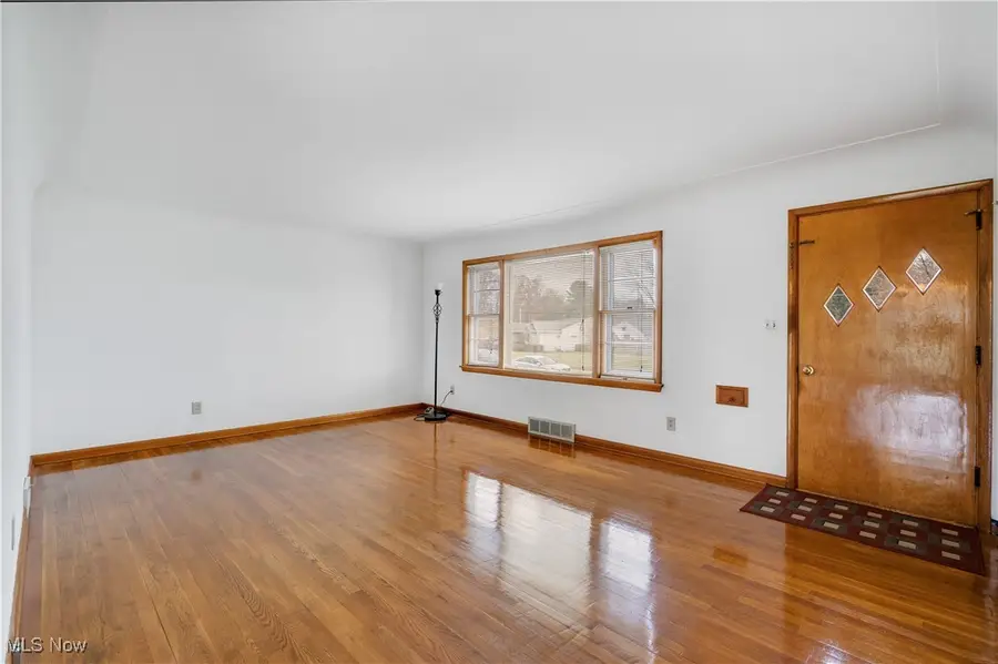 2592 Nadyne Drive, Youngstown, OH 44511 - Image #2