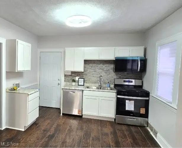 10909 Nelson Avenue, Cleveland, OH 44105 - Image #2