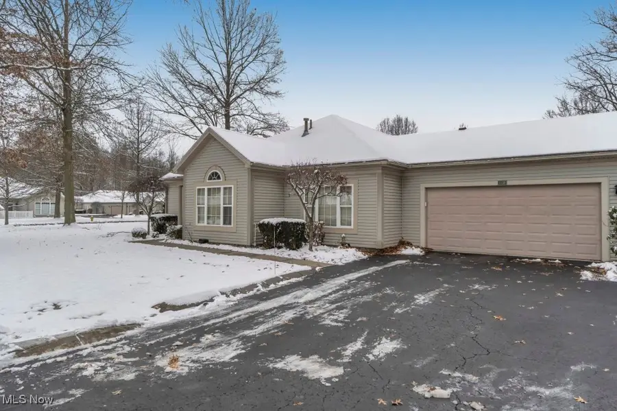 11 Hunters Woods Boulevard #D, Canfield, OH 44406 - Image #3
