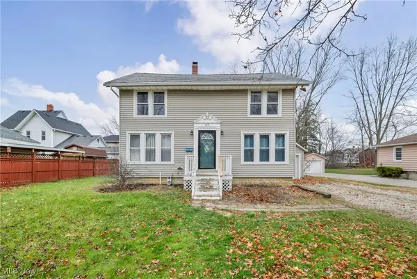 113 Grove Street, Wellington, OH 44090